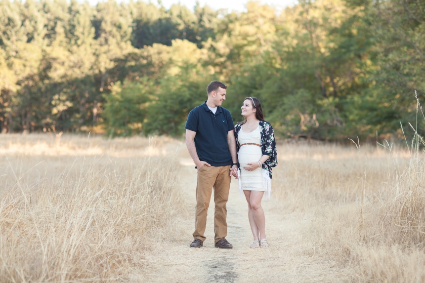 tacoma maternity photographer