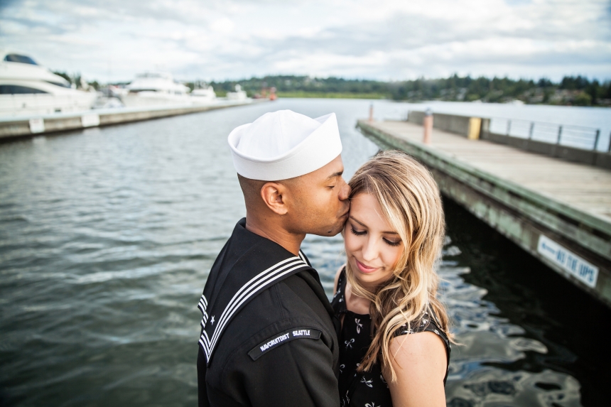 kirkland engagement photographer