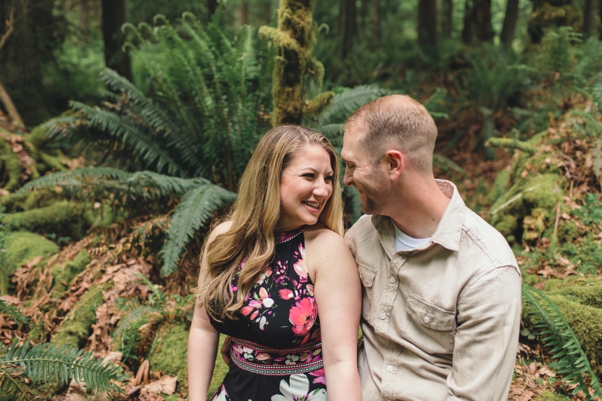 tacoma engagement photographer jeneva and daniel