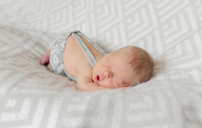 seattle newborn baby photographer